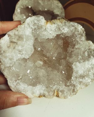 Géode de quartz, pierre brute