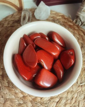 Jaspe rouge, pierre roulée