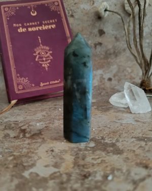 Pointe en Labradorite