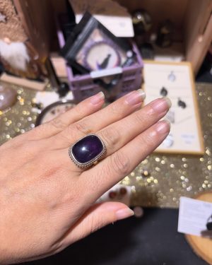 Différentes bagues avec des pierres